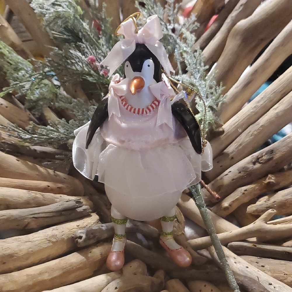 DEPT 56 KRINKLES GLASS PENGUIN ORNAMENT  RETIRED